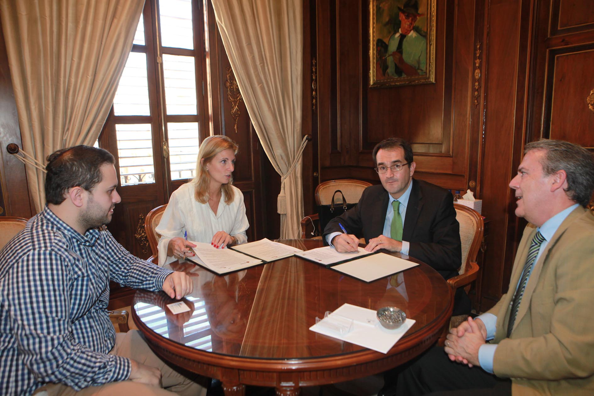 iberdrola firma convenio 1.jpg