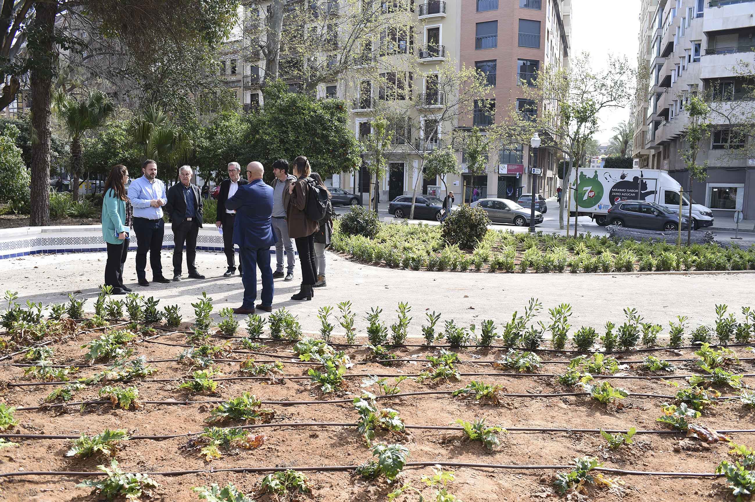 Castelló devuelve el Ribalta a su diseño original de 1926 tras retirar el monumento a los Caídos