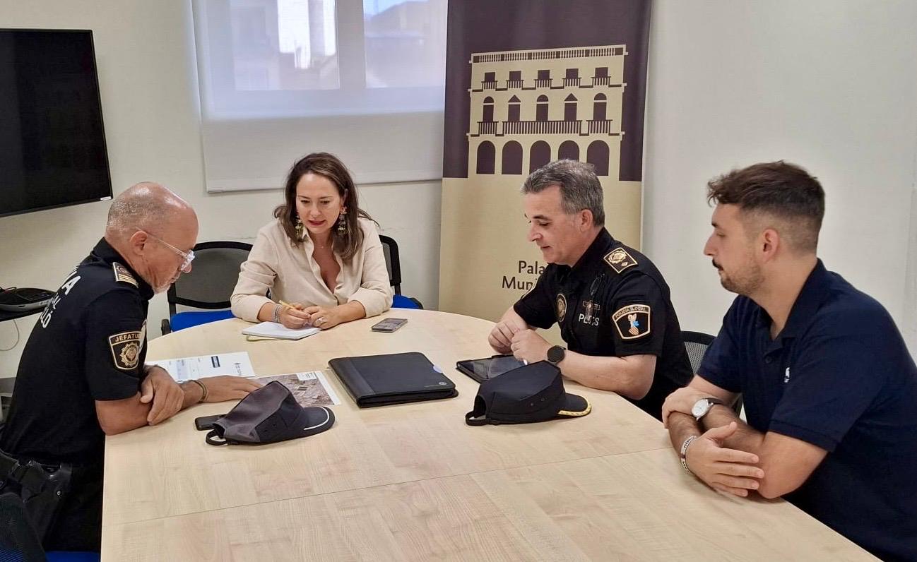 La concejalía de Deportes, el CD Castellón y la Policía Local coordinan la seguridad del Gaeta Huget para adaptarlo a las necesidades del filial tras su ascenso