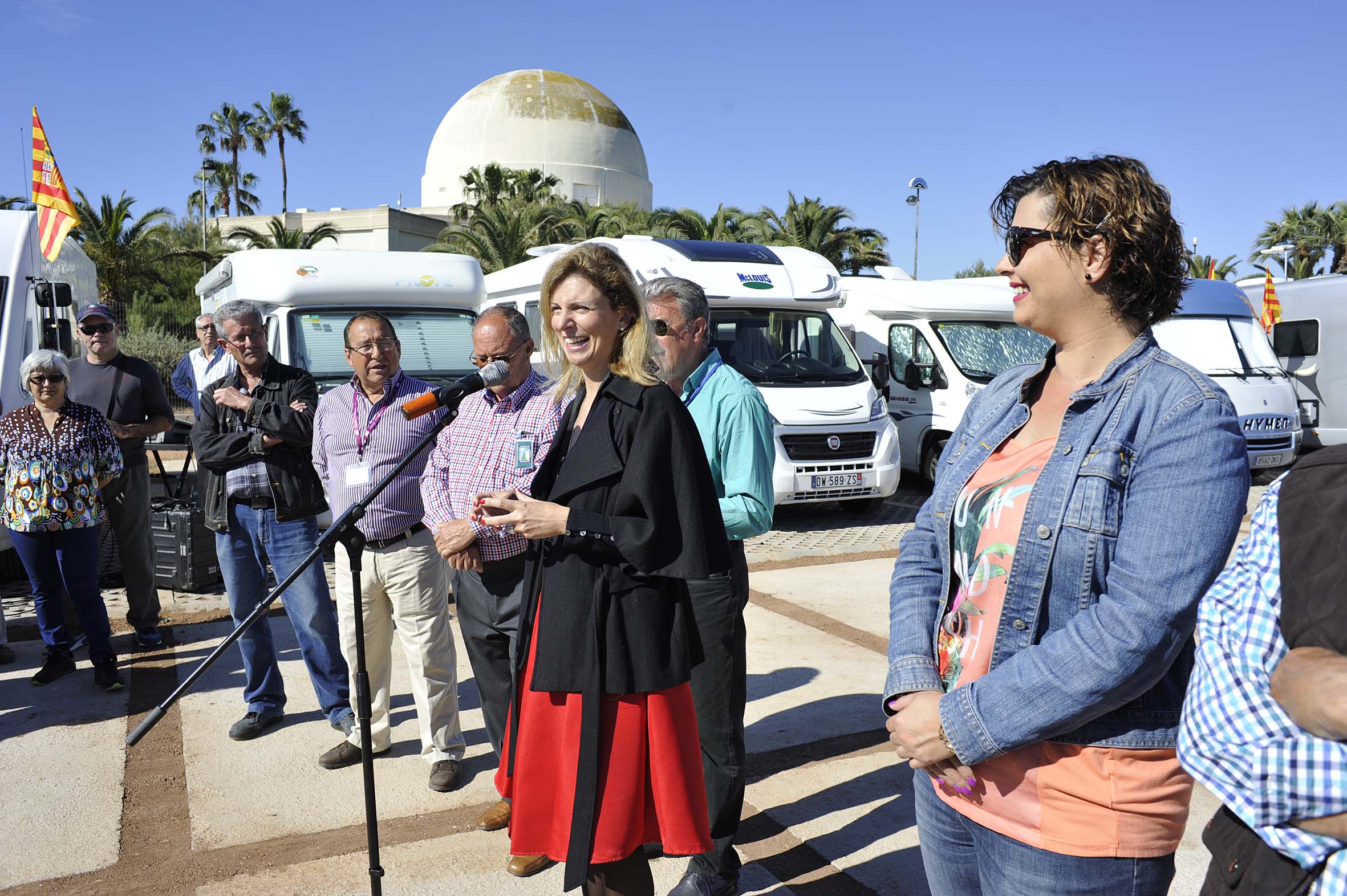 visita zona autocaravanas autonomas playa del pinar 05.jpg