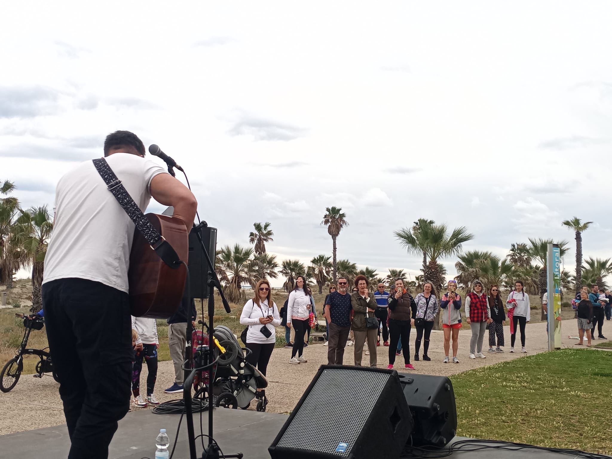 El Patronato de Turismo organiza una jornada de música, magia y humor en las playas de Castellón para el 5 de mayo